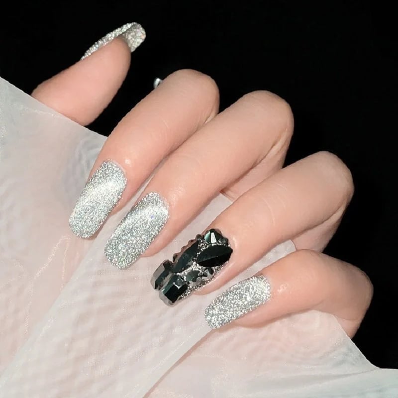 Laser Diamond nagellackset: Intensiv glans och glamorös lyster